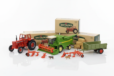 Miniatures Britains – Tracteurs et Machines Agricoles