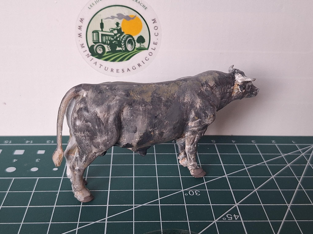 Taureau Bazadaise en resine baz03 1:32