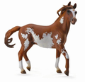 CollectA Deluxe (1:12) 88713 - Étalon Mustang (Alezan Overo)