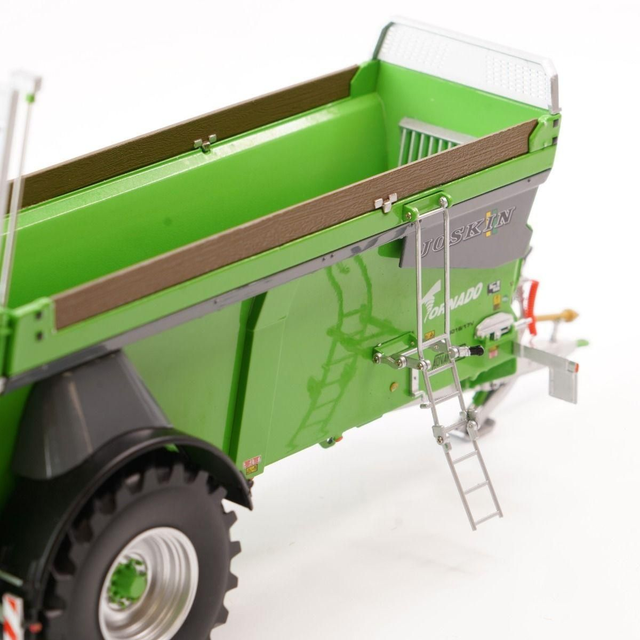 Epandeur à fumier JOSKIN Tornado 6016/17V