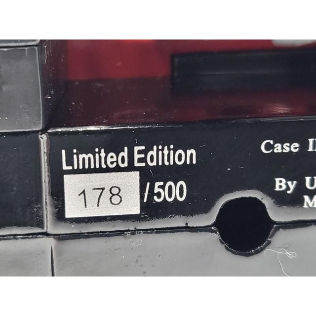 TRACTEUR CASE IH MX 135 (2001-2002) logo incurvé UH 6778 UNIVERSAL HOBBIES 1/32