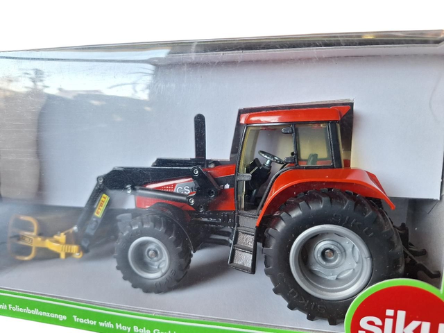 Siku 3651 tracteur CS150 avec pinces à balles