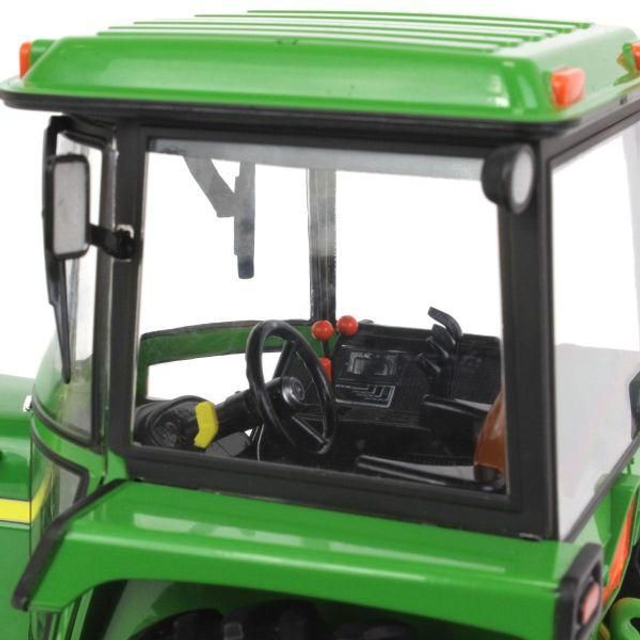 JOHN DEERE 4430 roues jumelées arrières en 1/16