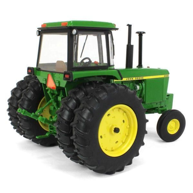 JOHN DEERE 4430 roues jumelées arrières en 1/16