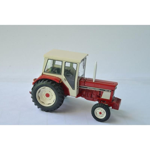 TRACTEUR MINIATURE IH 844 SB REPLICAGRI 1/32