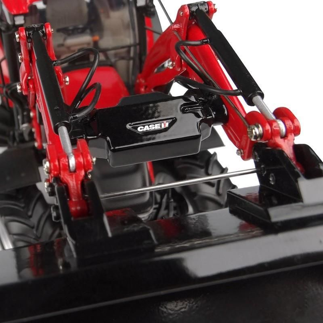 Tracteur miniature CASE IH Farmall 120C avec chargeur UH 6822 Universal Hobbies 1-32