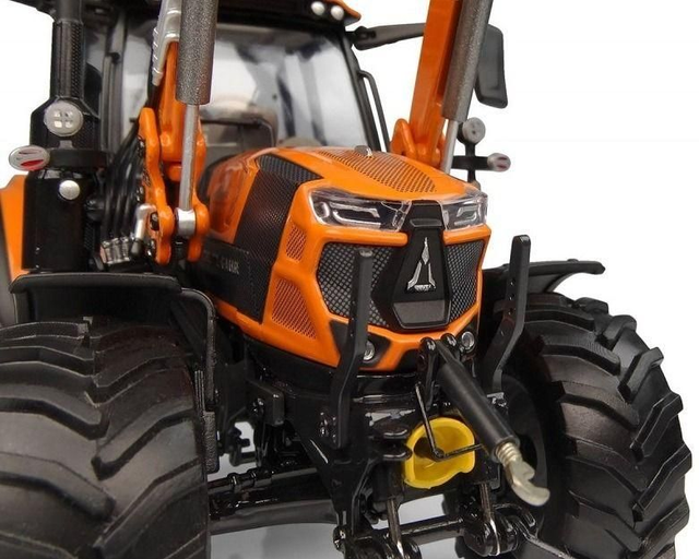 DEUTZ-FAHR 6150.4 TTV avec chargeur Stoll 43-27 version Communale - Limité à 750ex.