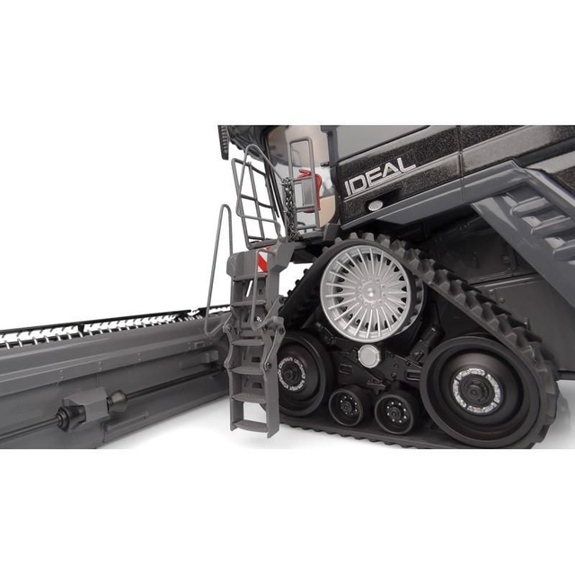 Moissonneuse FENDT Ideal 10T UH 6624 UNIVERSAL HOBBIES 1/32