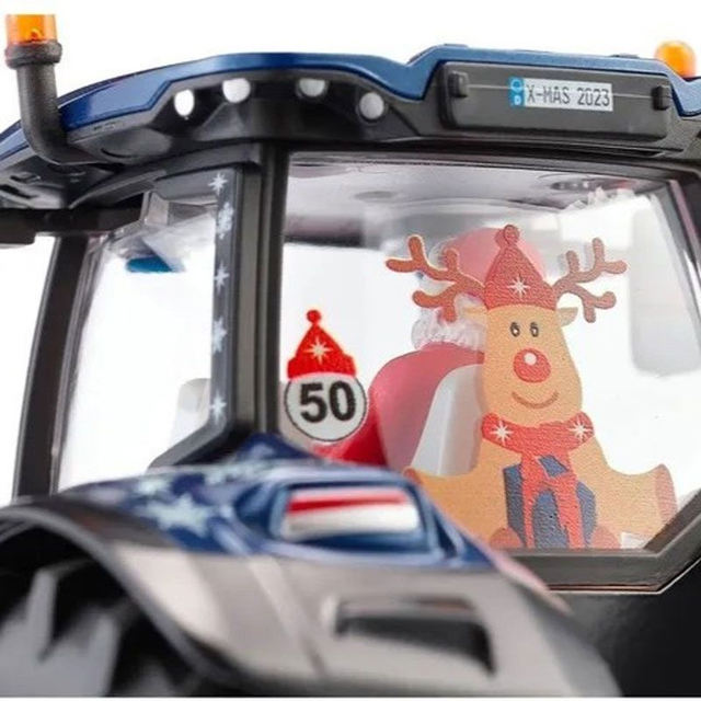 Siku 3223 New Holland Noël