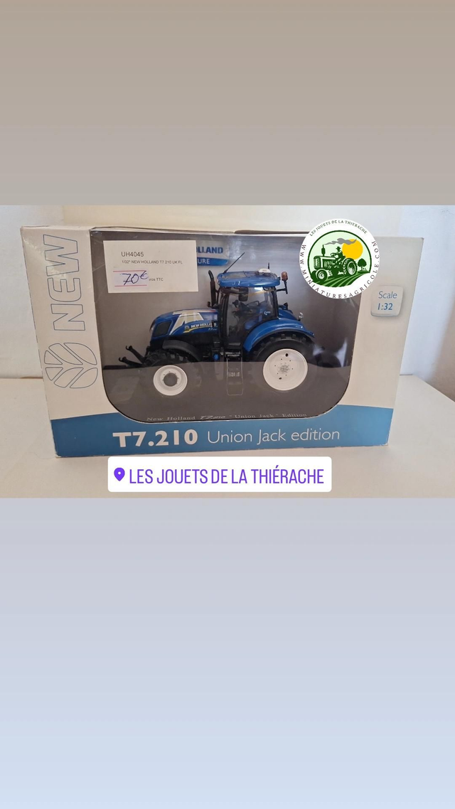 NEW HOLLAND T7.210 UK FLAG