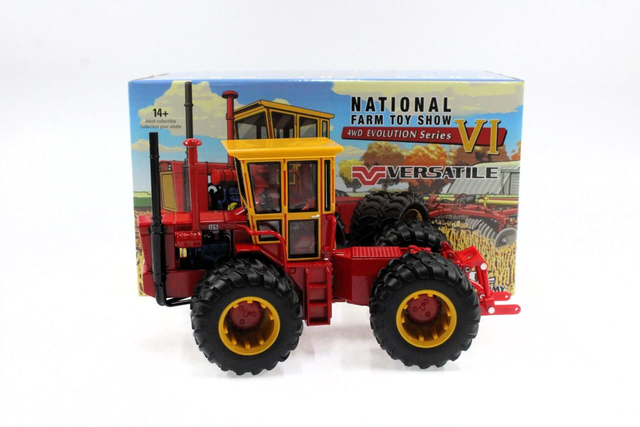ERTL Versatile 125 4wd 2023 National Farm Toy Show 1:32