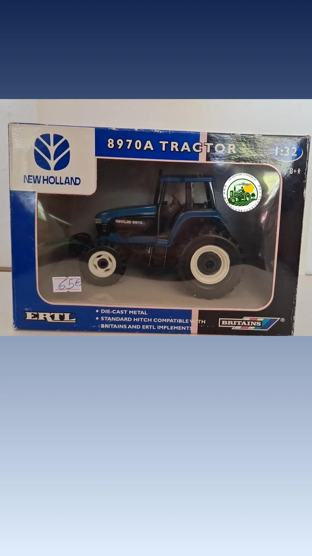 Tracteur NEW Holland  8970A Britains/ERTL 13696
