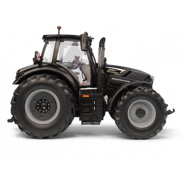 Uh 6483 TRACTEUR DEUTZ-FAHR 7250 TTV WARRIOR Black