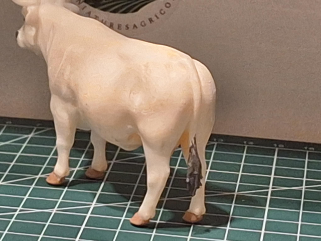 Miniature vache Mirandaise en resine 1:32 mir1
