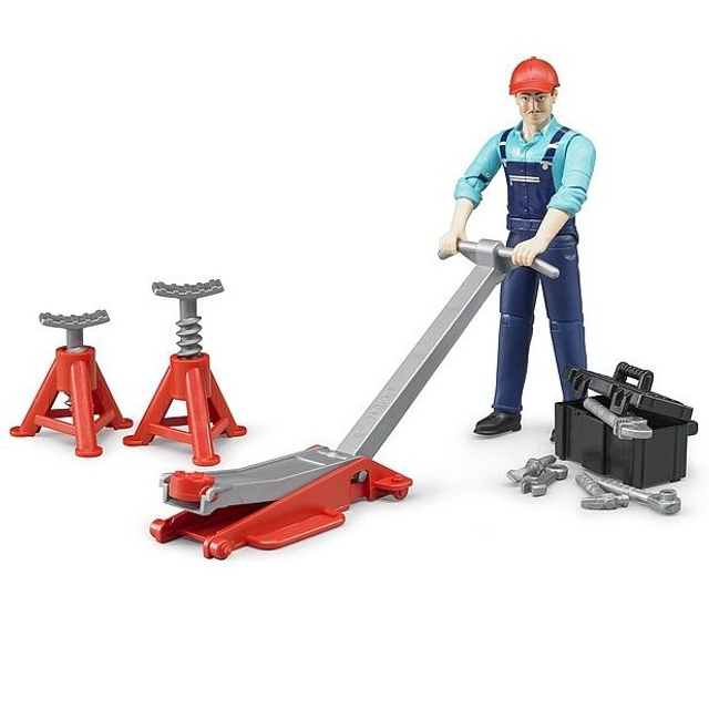 62100 Mécanicien avec outils