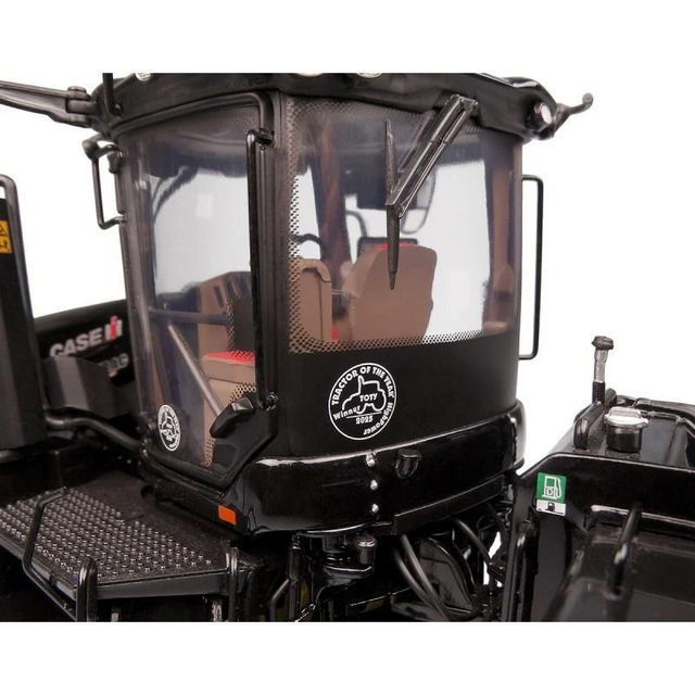 UH6820: Case IH Quadtrac 715 – Zwarte schoonheid