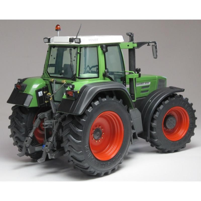 TRACTEUR MINIATURE FENDT FAVORIT 824 WEISE TOYS