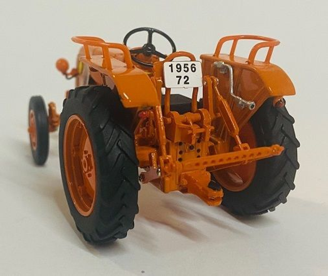 Trekker RENAULT D22 uh 2676