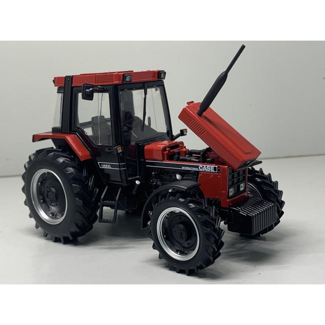 Rep 249 IH 1056 XL toit rouge