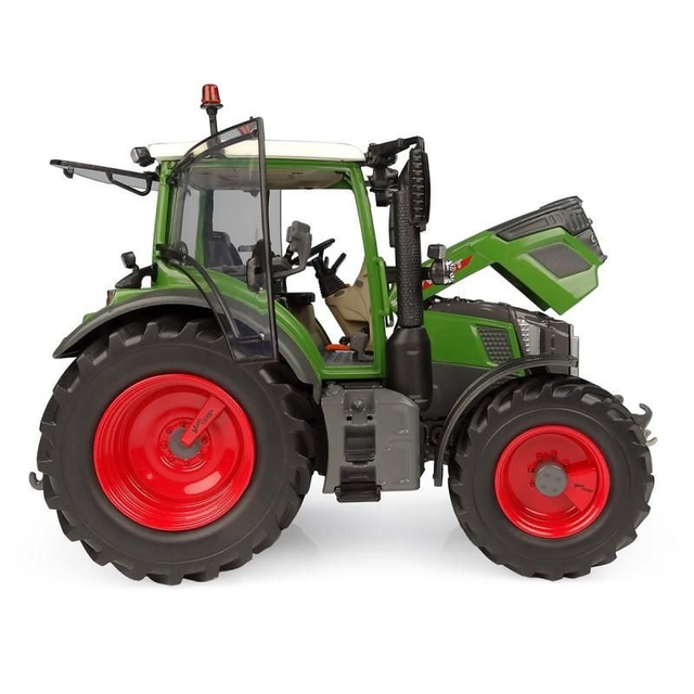 TRACTEUR FENDT 516 Vario UH6740 UNIVERSAL HOBBIES 1/32