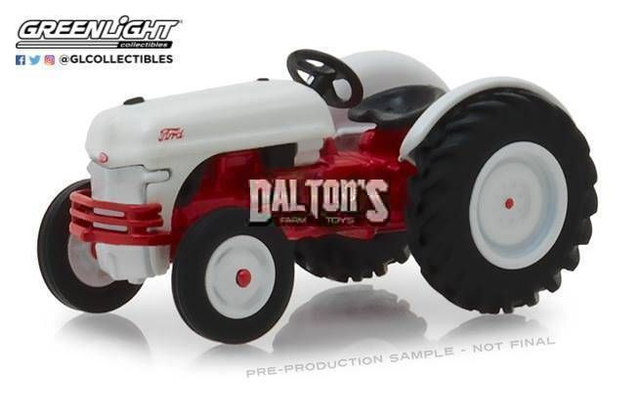 48010_A Tracteur 1:64 1947 Ford 8N