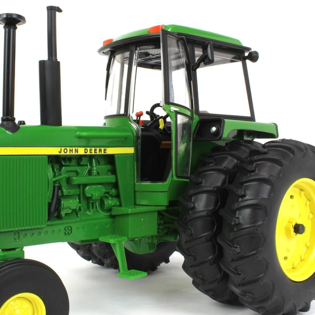 JOHN DEERE 4430 roues jumelées arrières