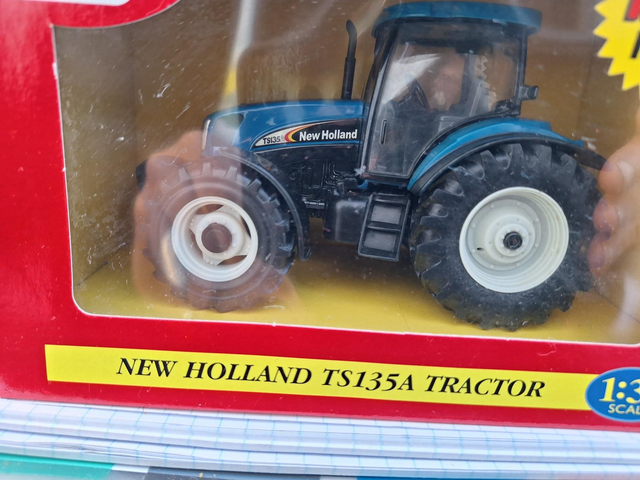 Britains 40848 Tracteur New Holland TS135A 1:32 original