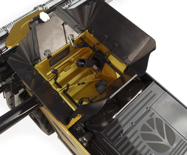 UH 6829 : New Holland CR11 Édition Gold Show