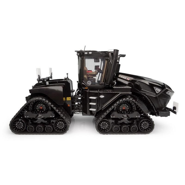 UH6820: Case IH Quadtrac 715 – Zwarte schoonheid