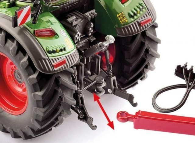 FENDT 832 Vario