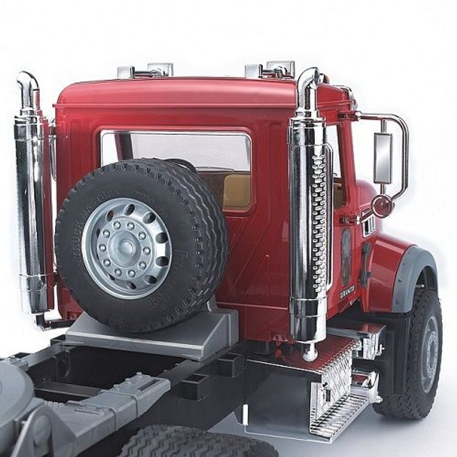 Bruder 02813 Mack porte engin bull jcb