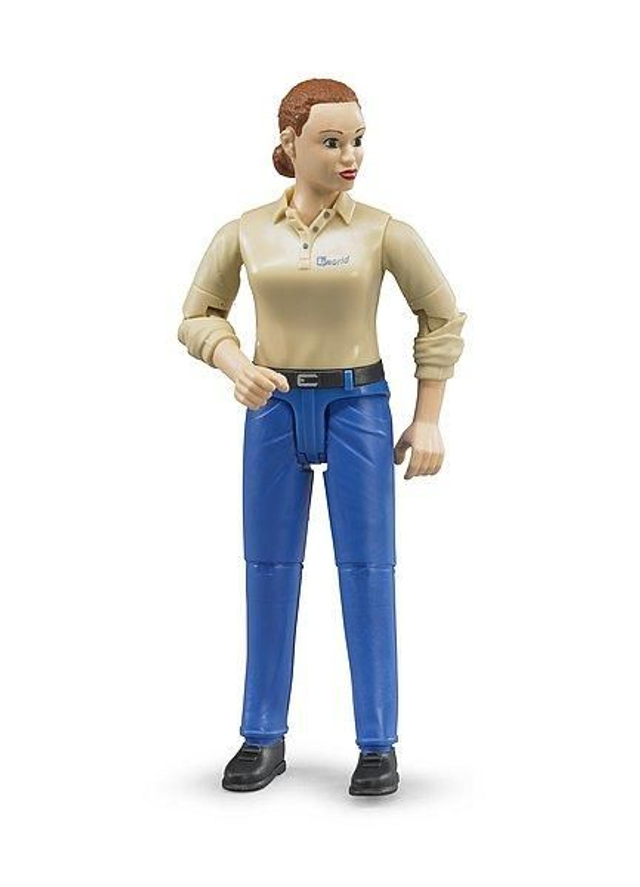 Femme à la peau claire et pantalon bleu