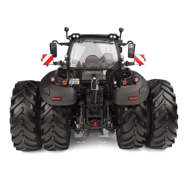 Tracteur Deutz-Fahr 8280 TTV black WARRIOR jumelé H6834 UNIVERSAL HOBBIES 1/32