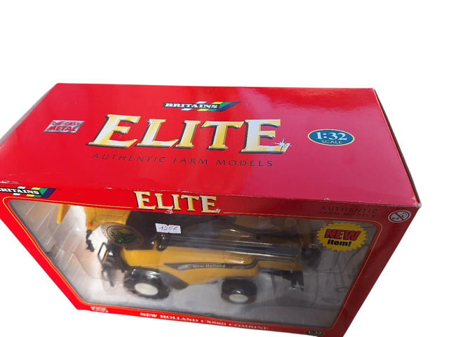 Moissonneuse New Hollande CX880 COMBINE 1:32 BRITAINS 40527