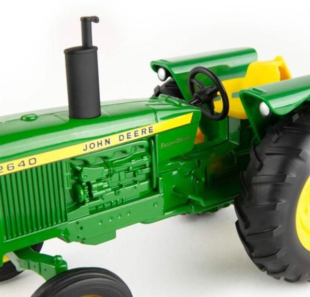 JOHN DEERE 2640 Field of Dreams avec balle de BaseBall