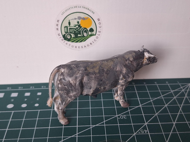 Taureau Bazadaise en resine baz03 1:32