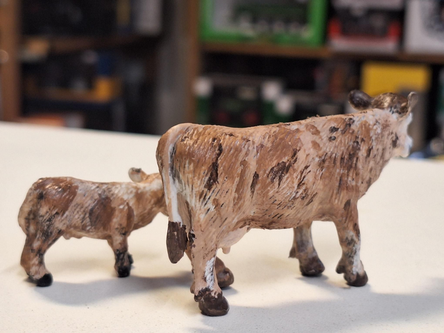 9024 Lot d' une vache artisanales et un vœu