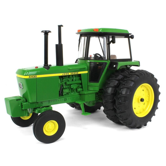 JOHN DEERE 4430 roues jumelées arrières