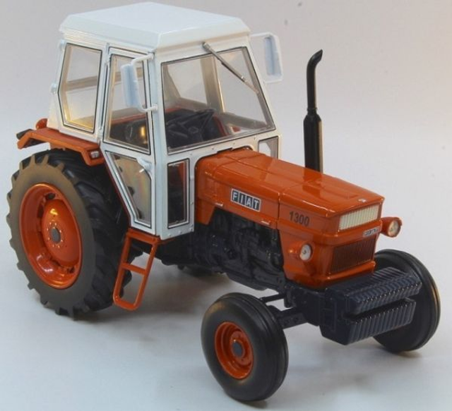 Rep 236 Fiat 1300 avec cabine