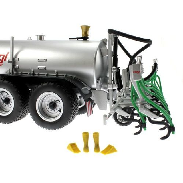 Wiking 077338 tonneau Fliegl 18000 litres avec cultivateur