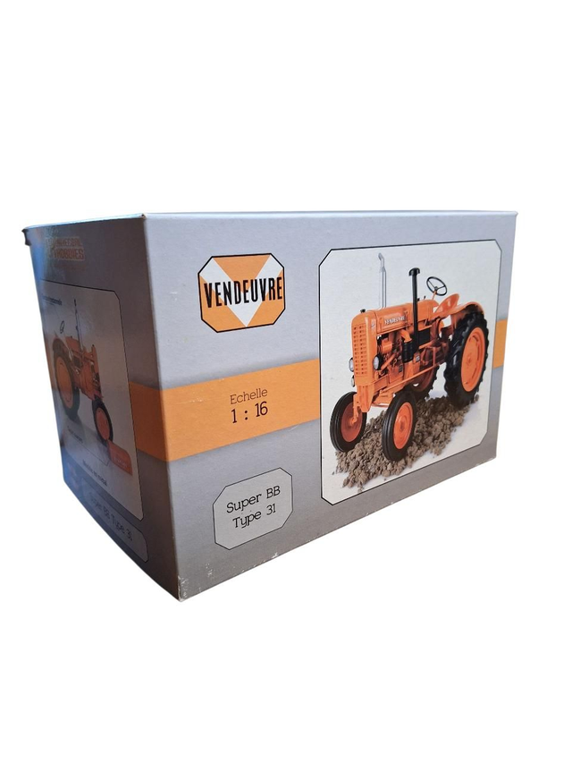2832 Vendeuvre Super BB, tracteur type 31, 1:16