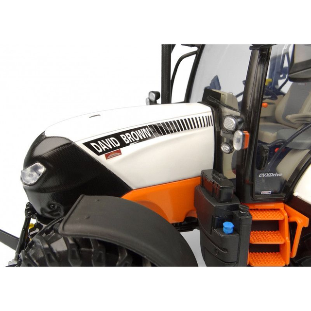UH 6734 David Brown 1690. 2024